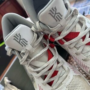 ♨️♨️ NIKE KYRIE FLYTRAP 5 V Basketball Athletic Sneakers